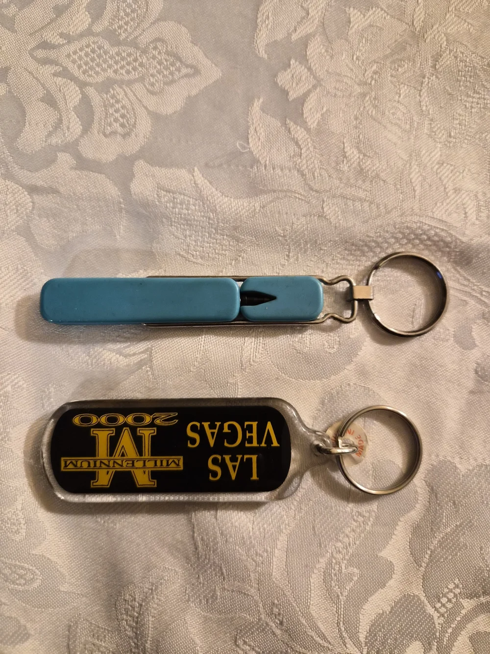 Vintage Las Vegas Millennium 2000 Black & Teal Keychain Set